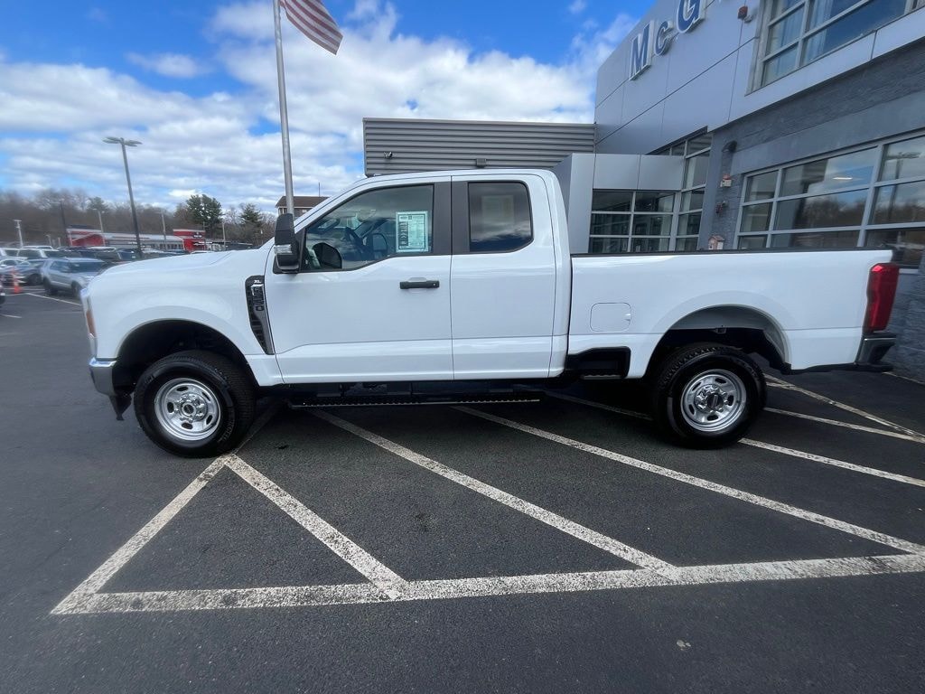 Used 2024 Ford F-250 XL Truck Super Cab