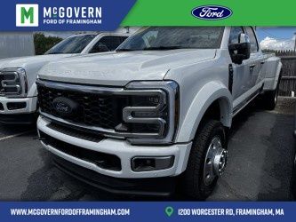 2026 Ford F-450 Platinum 4x4 Crew Cab 8' Box DRW's photo