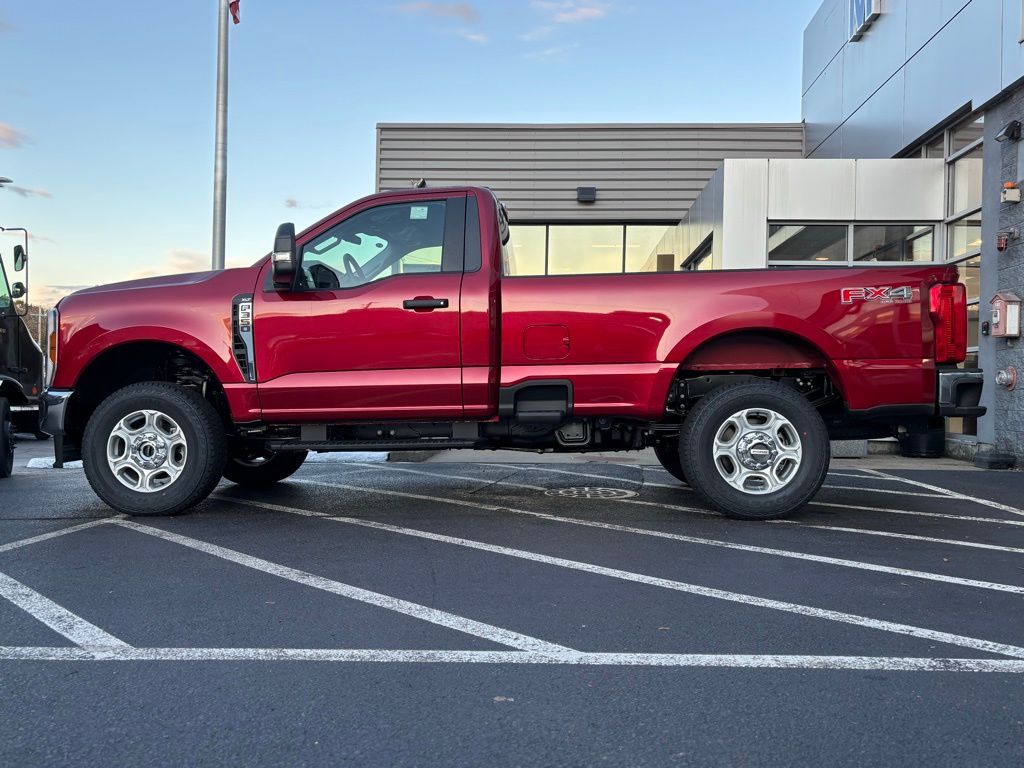 2026 Ford F-350 photo 3
