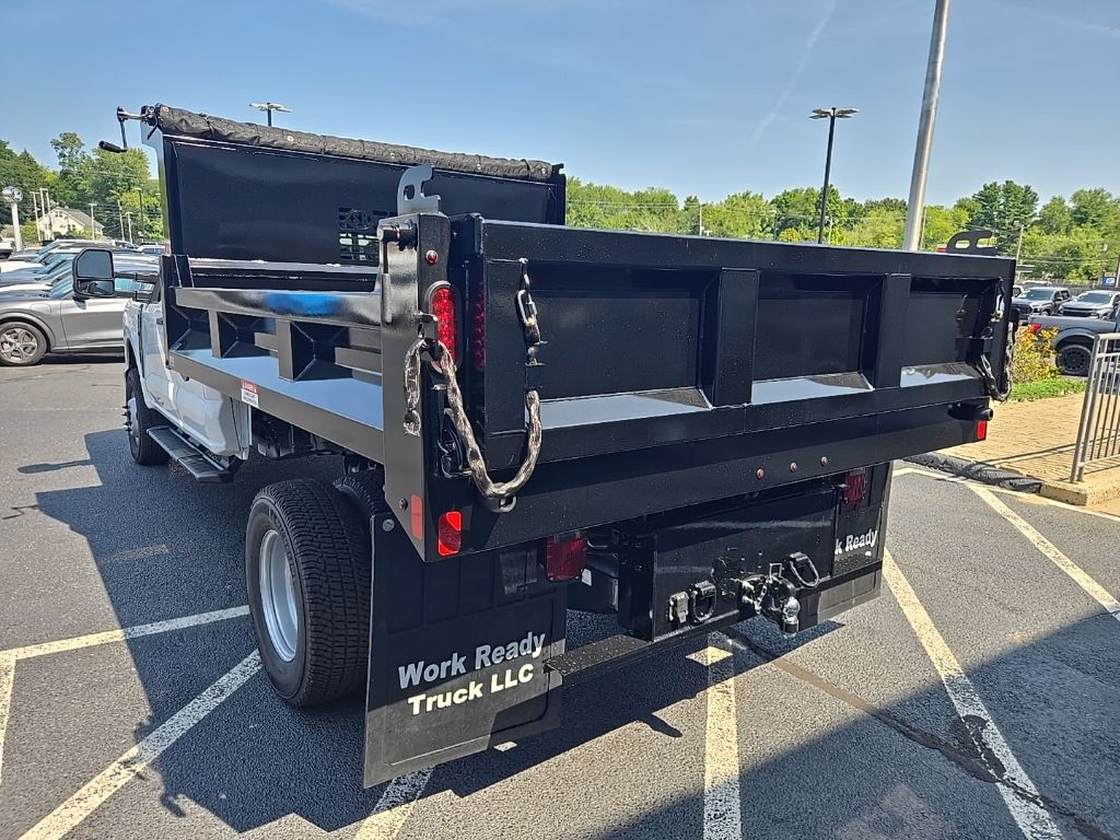 2025 Ford F-350 photo 4