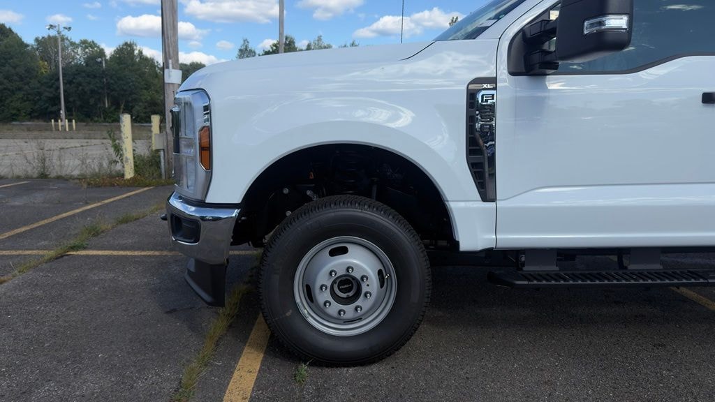 New 2026 Ford F-350SD Super Cab Chassis XL Truck Super Cab