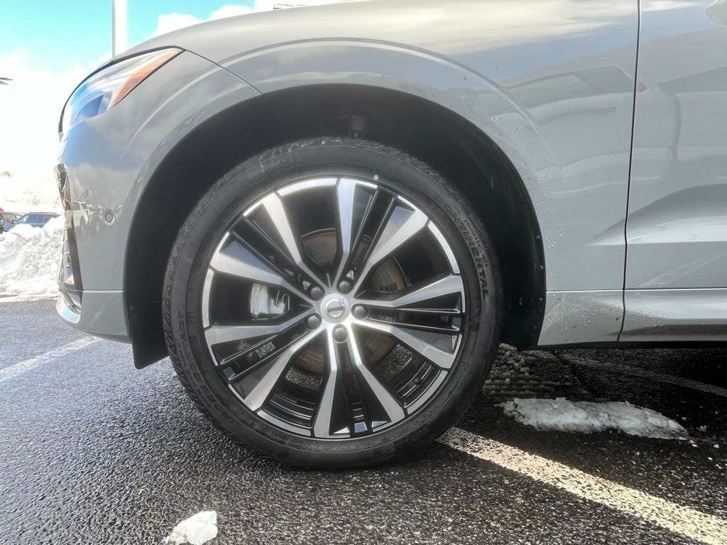 Used 2025 Volvo XC60 B5 Plus SUV