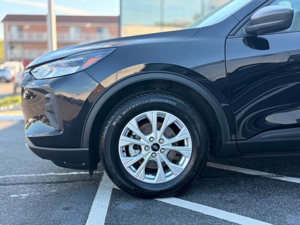 Used 2025 Ford Escape Active SUV