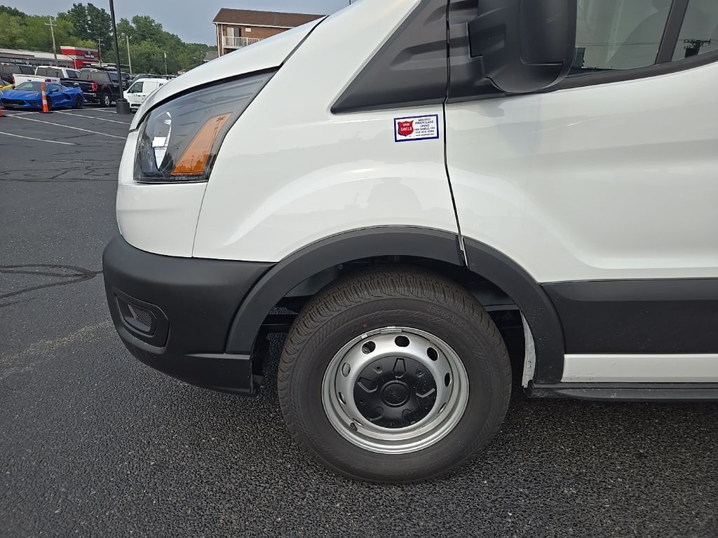 2025 Ford Transit photo 2