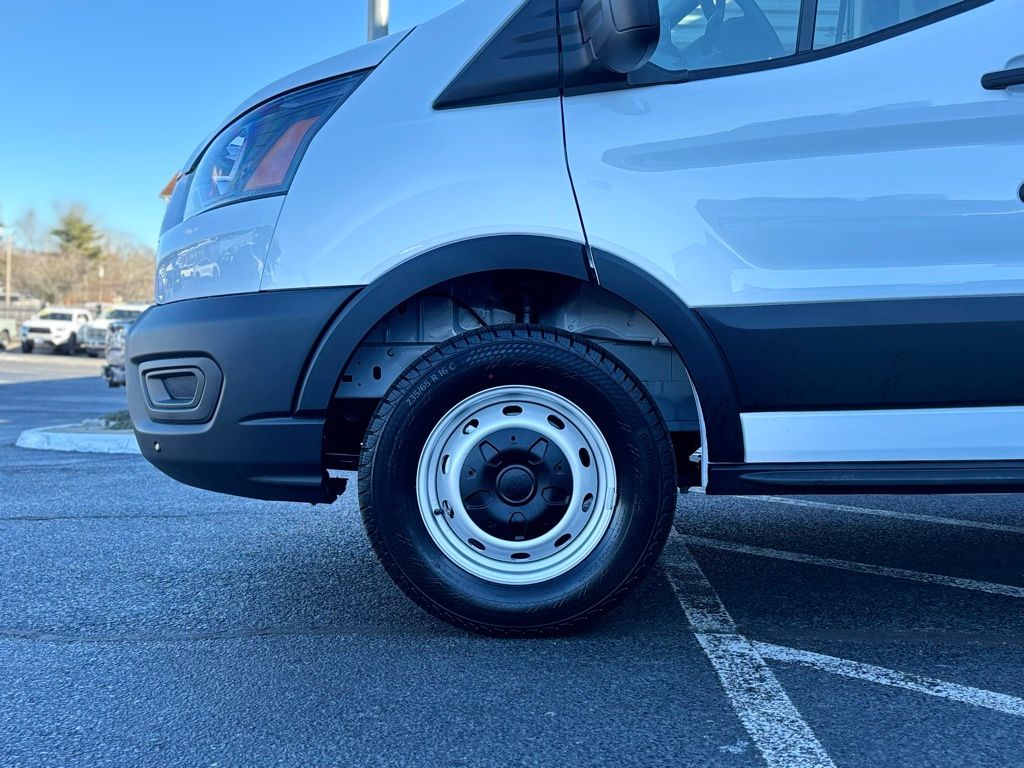 2026 Ford Transit photo 3