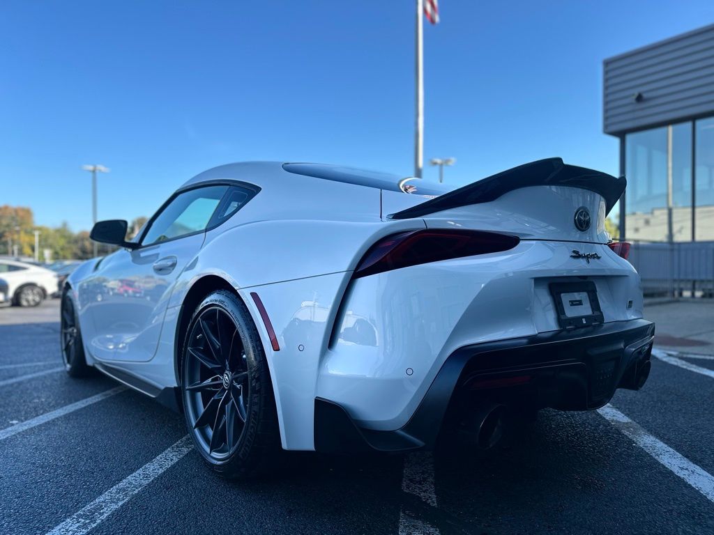 2026 Toyota Supra 3.0 Premium photo 4