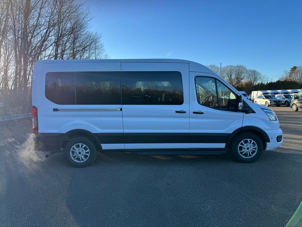 2024 Ford Transit Passenger Van XLT - Photo 8