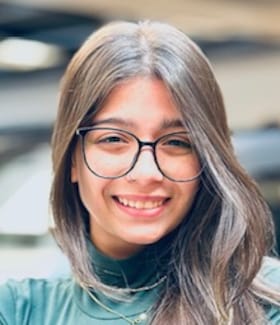 Staff member Yasmin Ribeiro from 1b6937229b3c