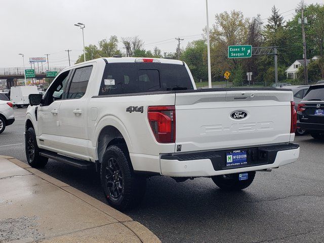 2025 Ford F-150 XLT photo 2