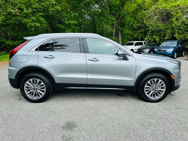 2024 Cadillac XT4 Premium Luxury photo 4