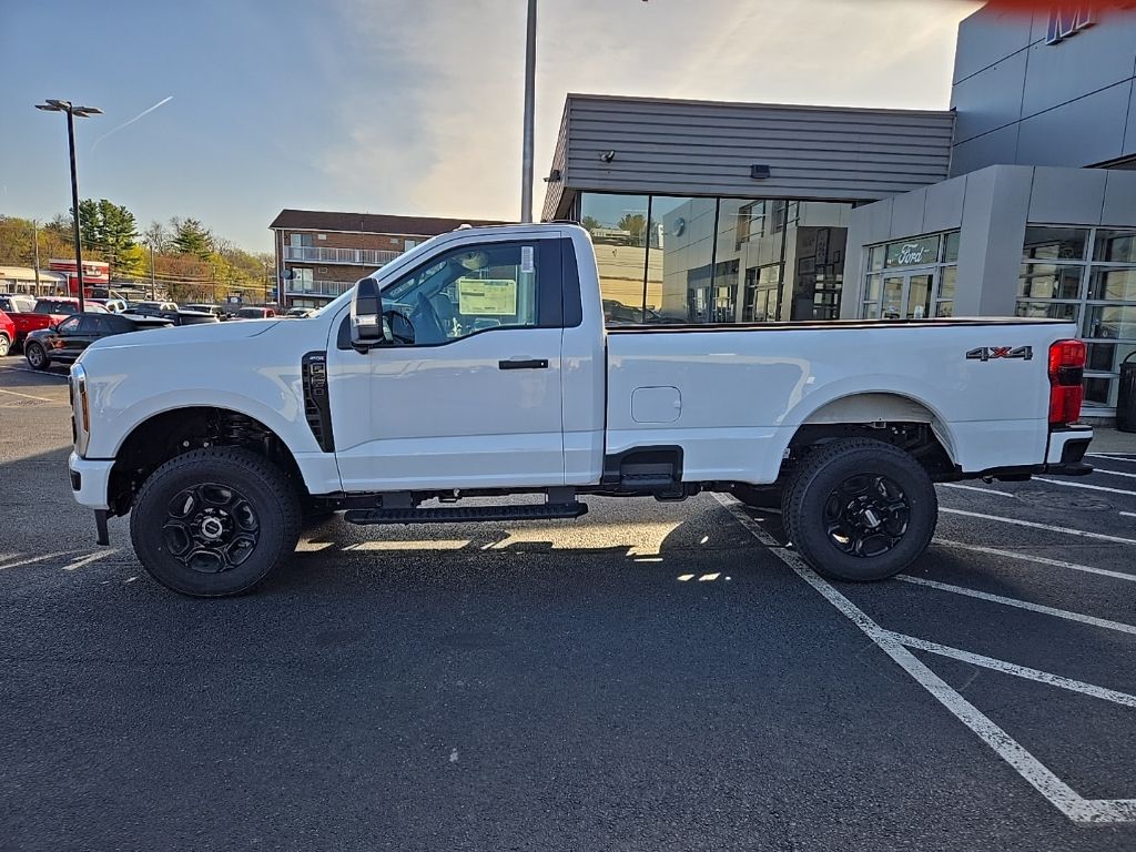 2025 Ford F-250 XL photo 2