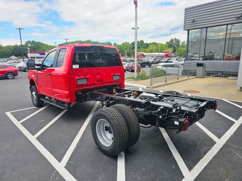 New 2026 Ford F-350SD Truck Super Cab