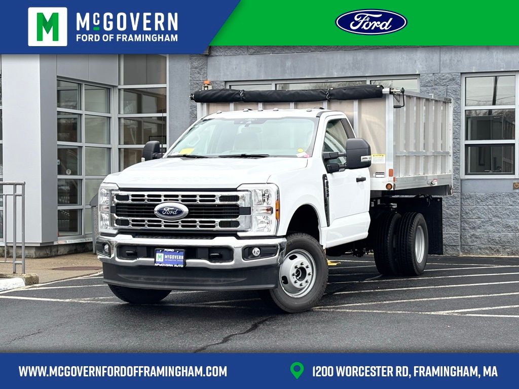 2026 Ford F-350 Super Duty Chassis Cab XL's photo