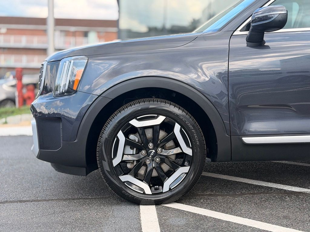 Used 2025 Kia Telluride S SUV