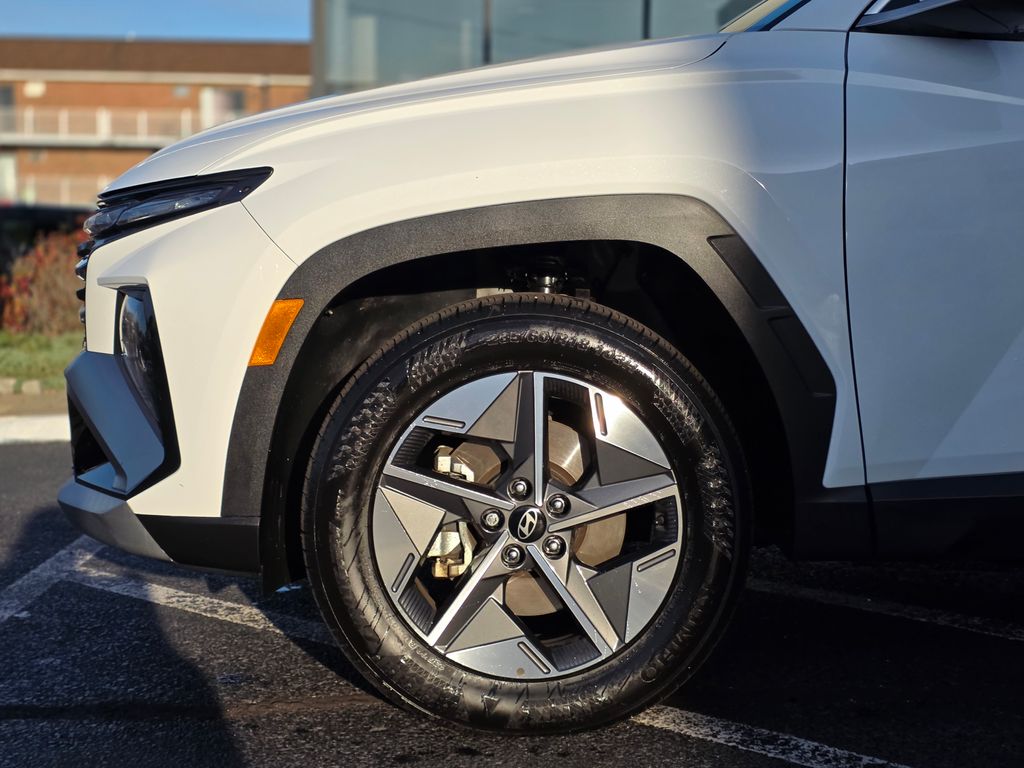 2025 Hyundai Tucson SEL Convenience photo 2