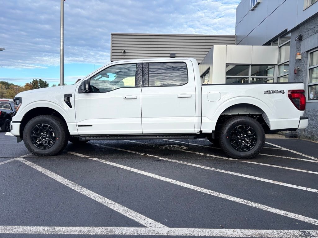 New 2025 Ford F-150 XLT Truck SuperCrew Cab