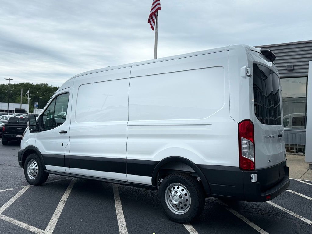 2025 Ford Transit Van photo 4