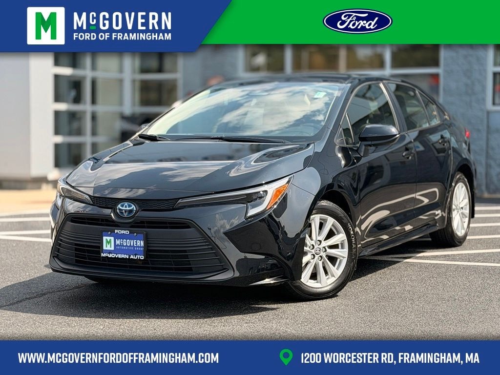 Used 2025 Toyota Corolla Hybrid LE Sedan