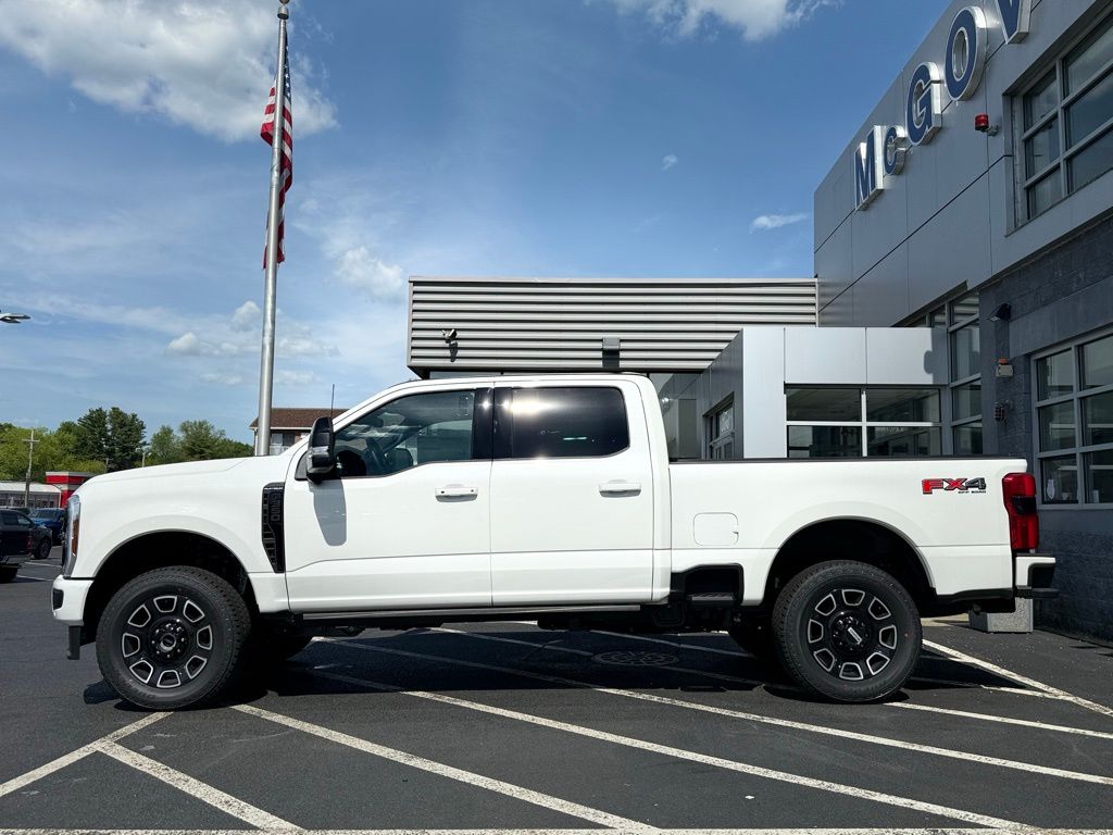 2025 Ford F-350 Platinum photo 2