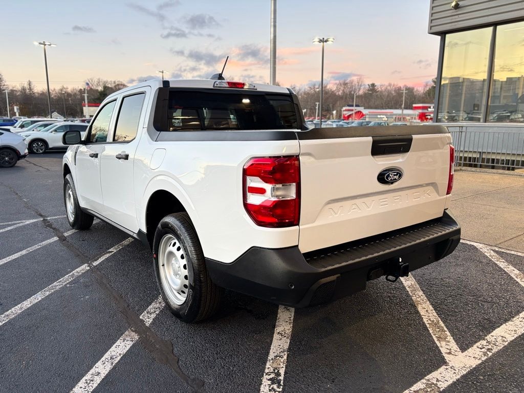 New 2025 Ford Maverick XL Truck SuperCrew