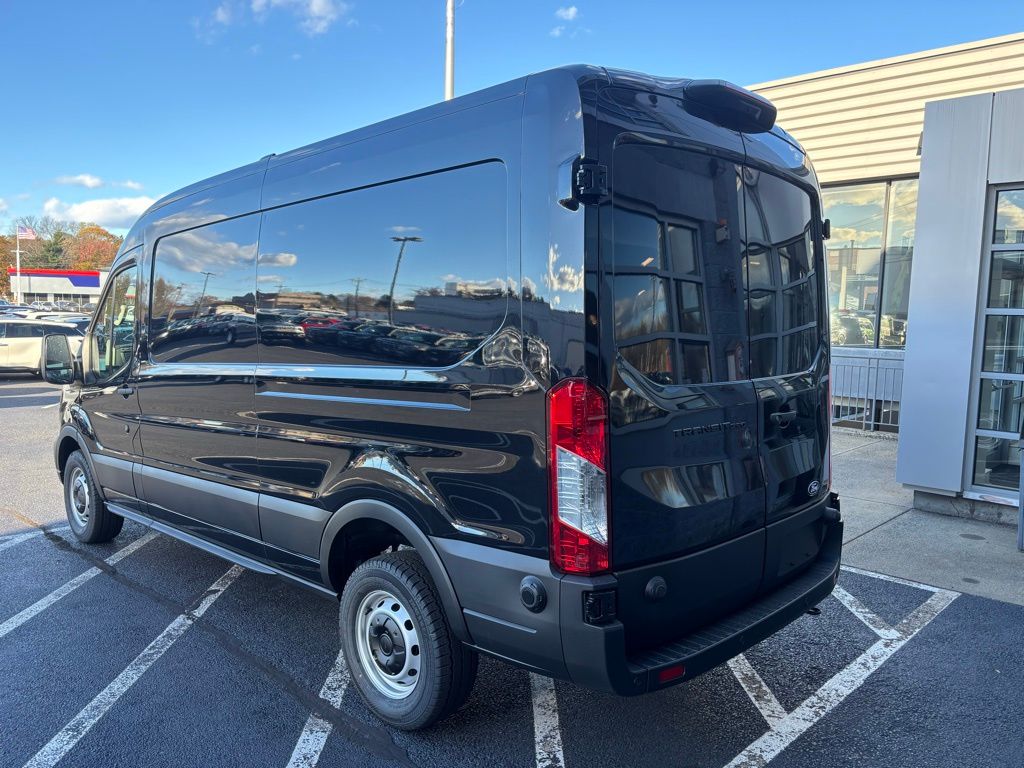 2026 Ford Transit photo 4