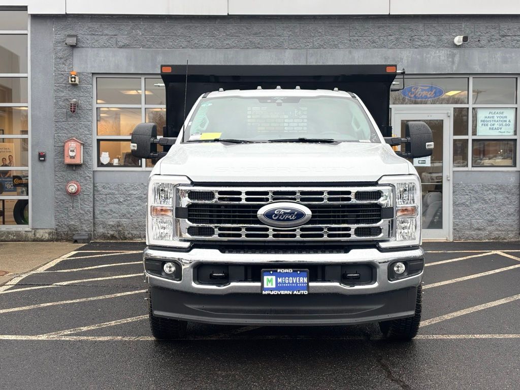 2026 Ford F-350 Super Duty Chassis Cab XL - Photo 8