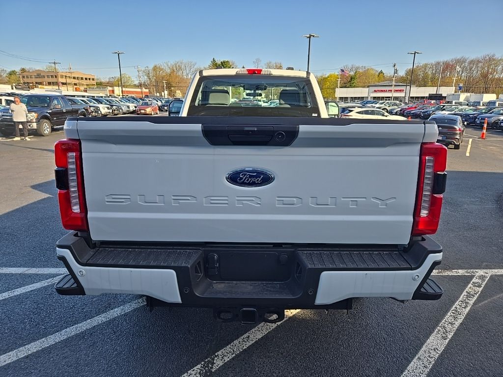 2025 Ford F-250 XL photo 4
