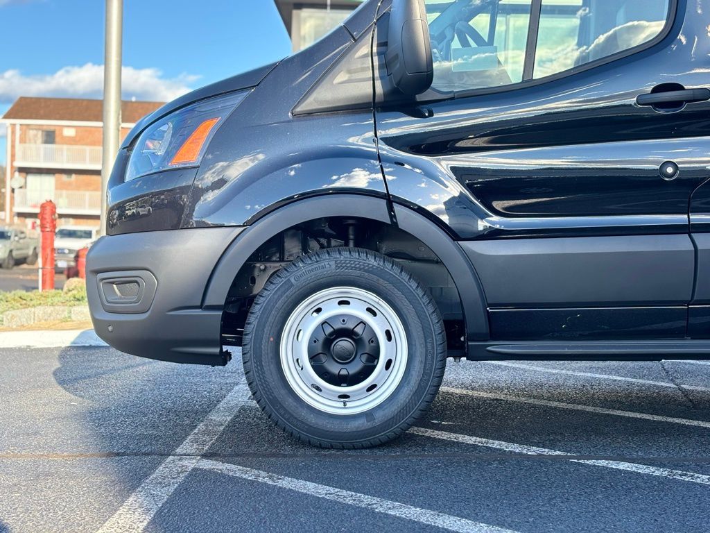 2026 Ford Transit photo 3