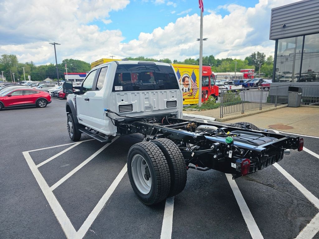 New 2026 Ford F-550SD Truck Super Cab