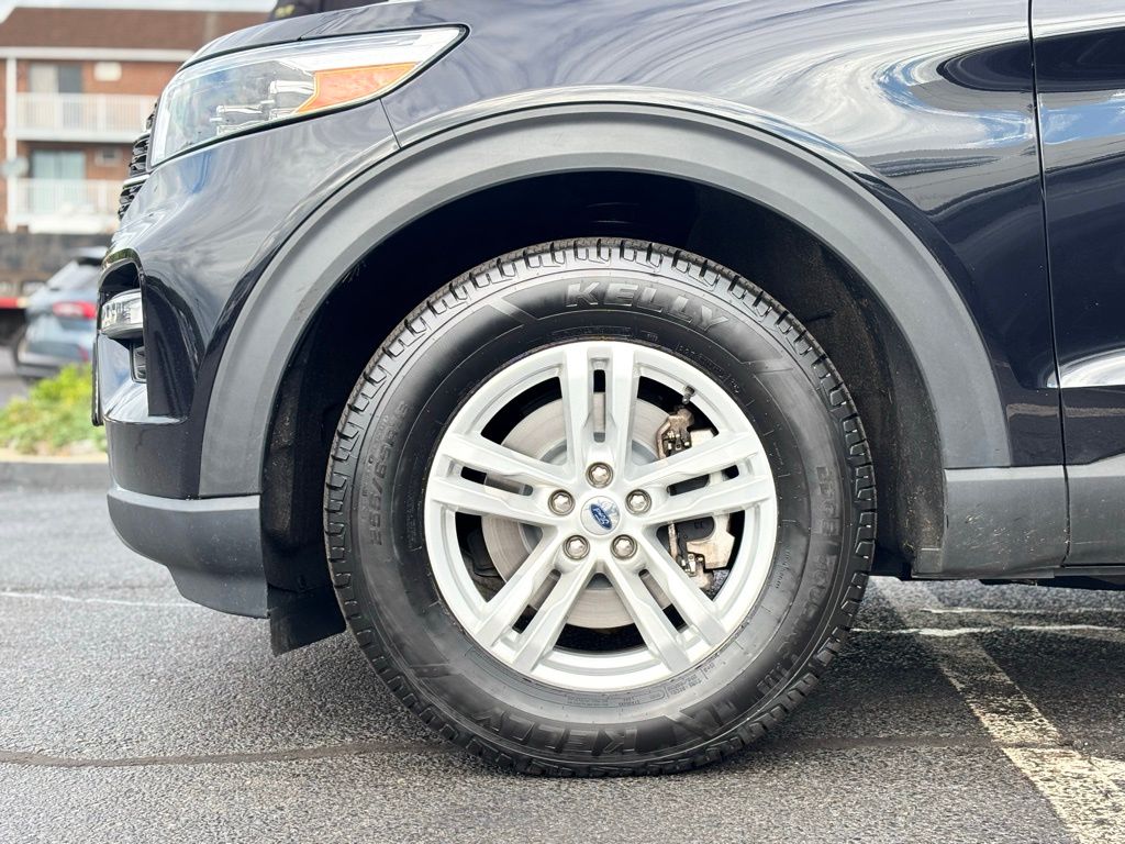 2022 Ford Explorer XLT photo 3