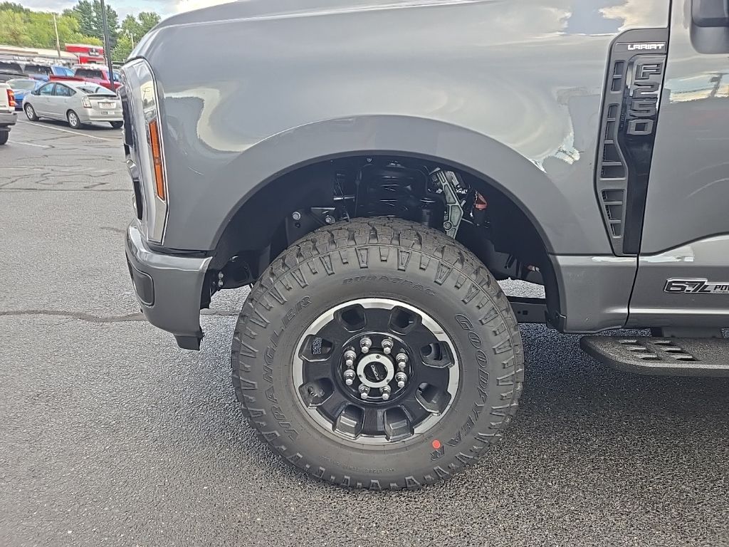 2026 Ford F-250 photo 3