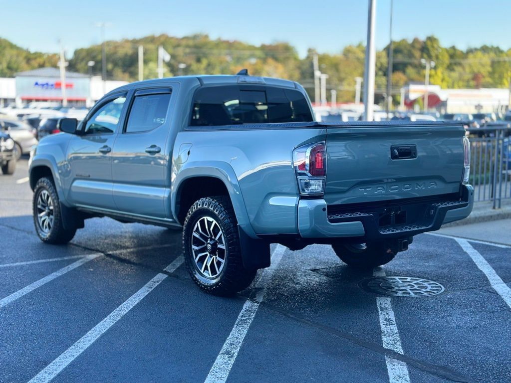 2022 Toyota Tacoma TRD Sport photo 4