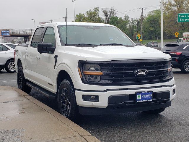 2025 Ford F-150 XLT photo 4