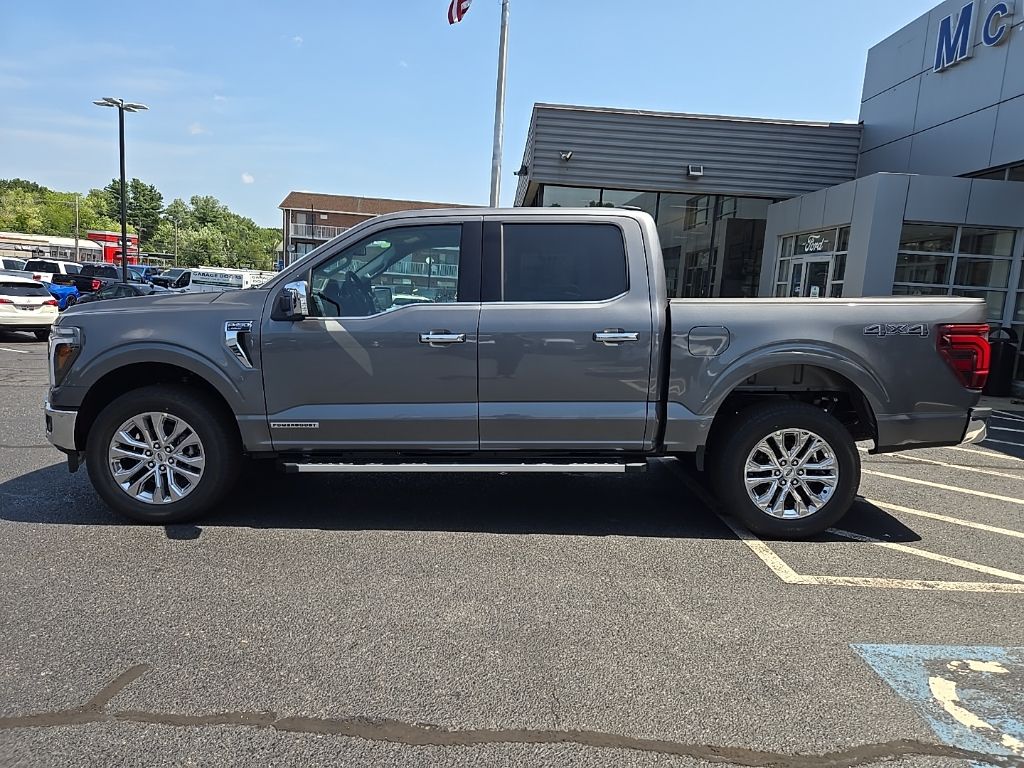 2025 Ford F-150 Lariat photo 2
