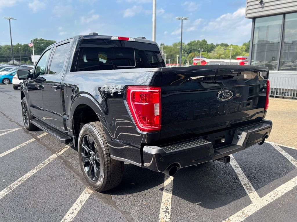 2023 Ford F-150 XLT photo 3