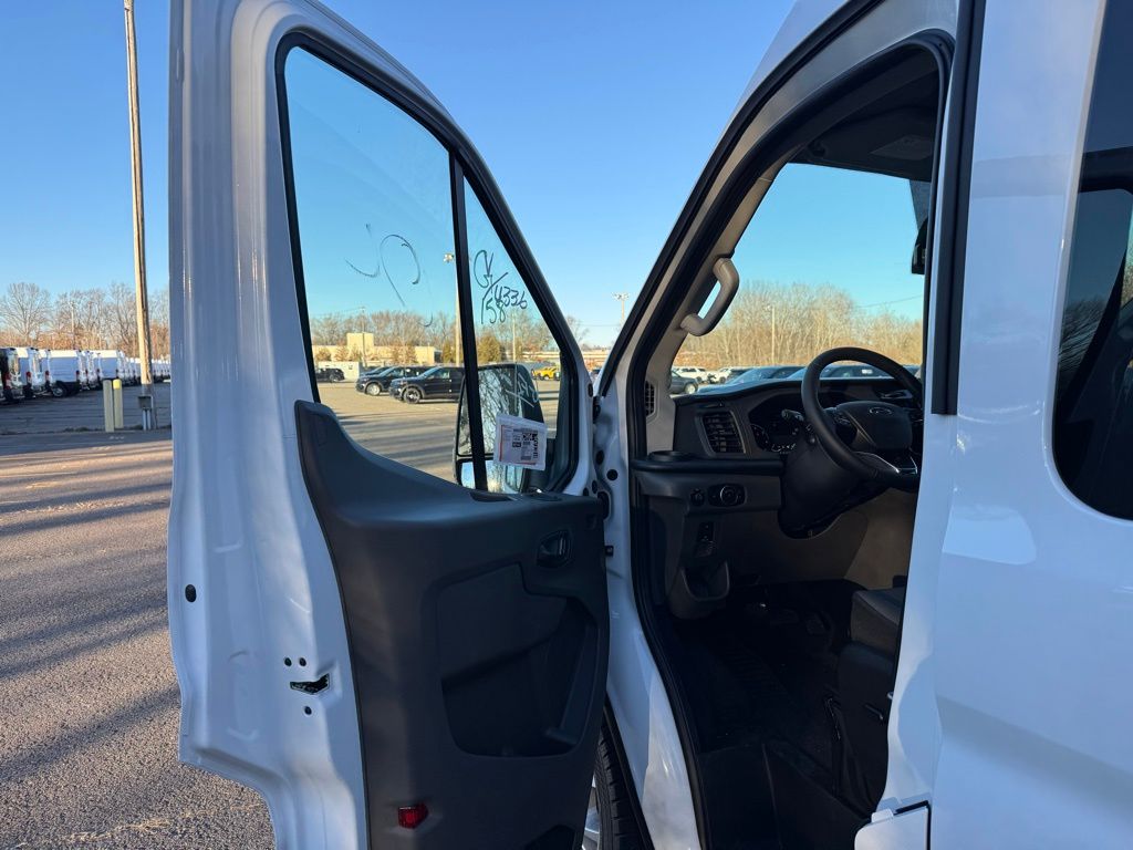 2024 Ford Transit Passenger Van XLT - Photo 11