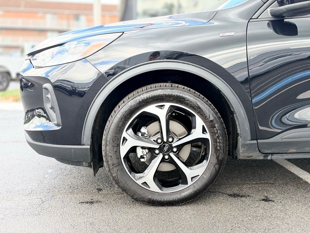 Used 2025 Ford Escape ST-Line Select SUV