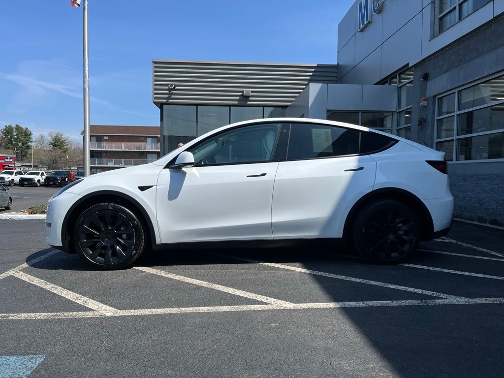 Used 2022 Tesla Model Y Long Range with VIN 7SAYGDEE7NF313679 for sale in Framingham, MA