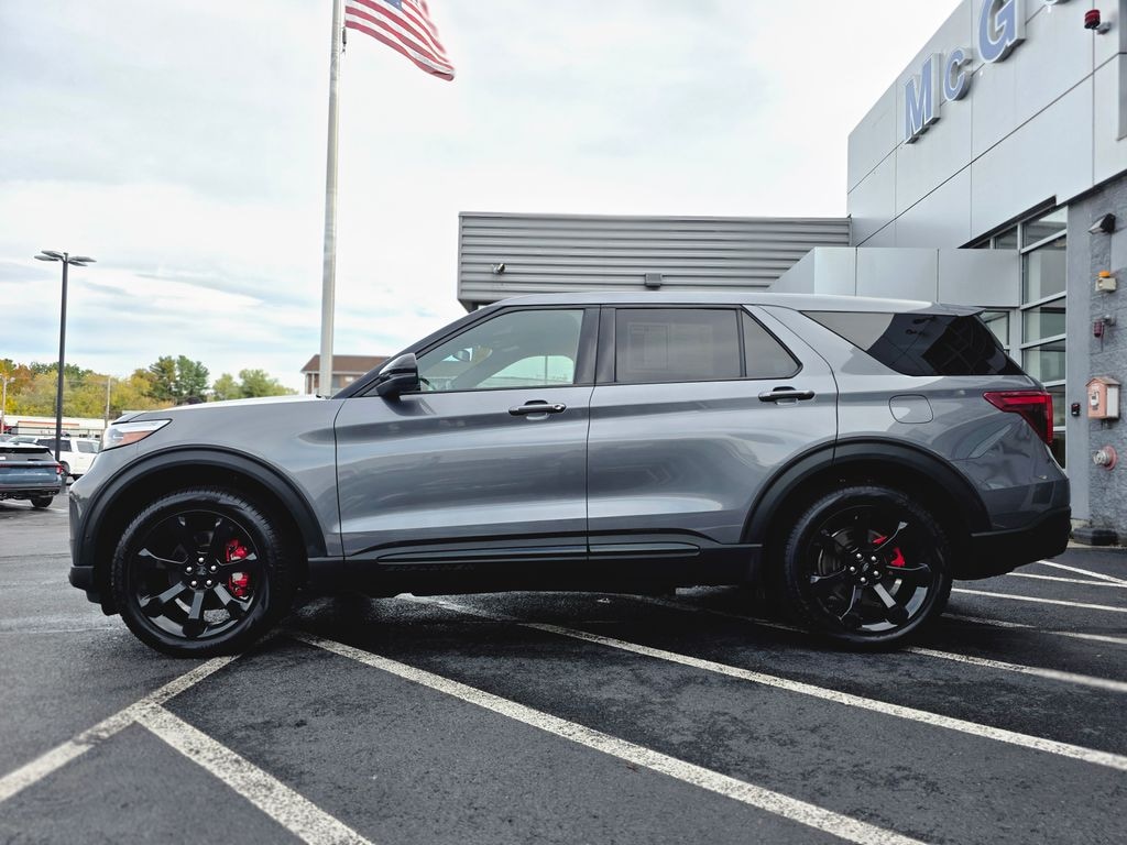 Used 2022 Ford Explorer ST SUV