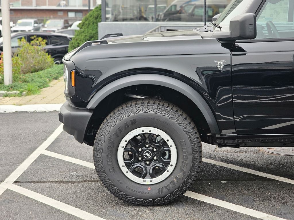 New 2026 Ford Bronco Base SUV