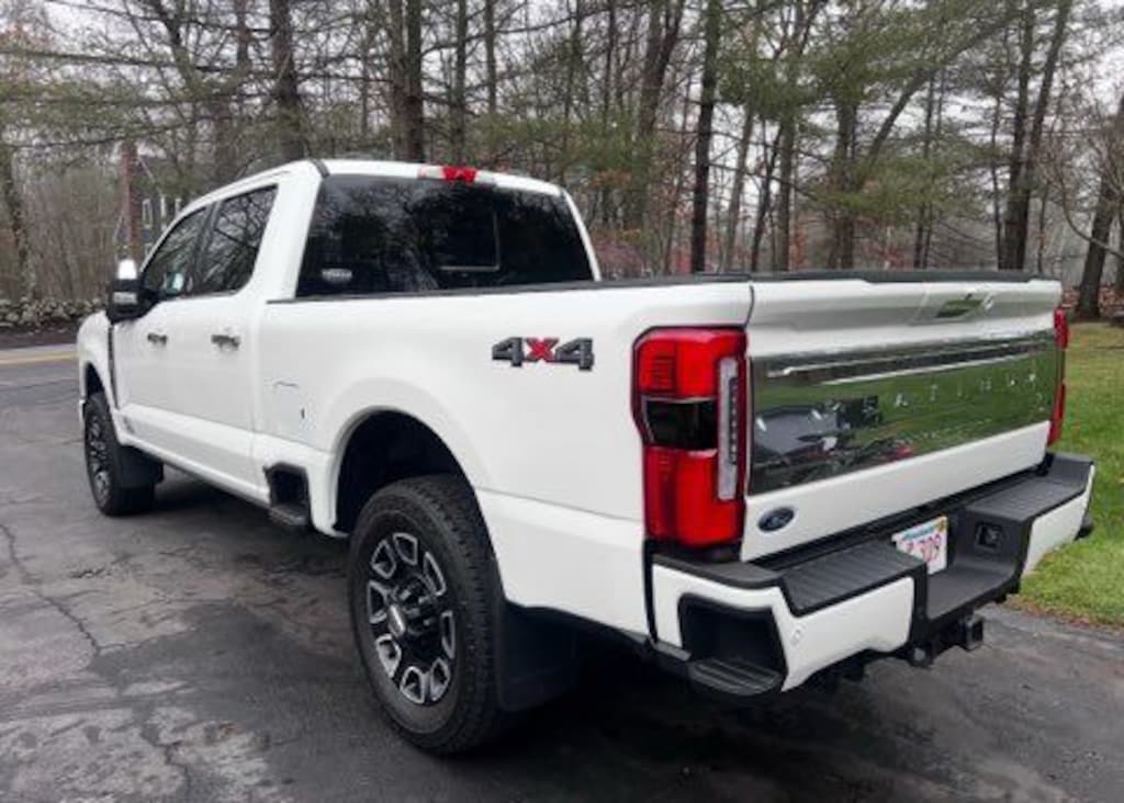 Used 2023 Ford F-250 Platinum Truck Crew Cab