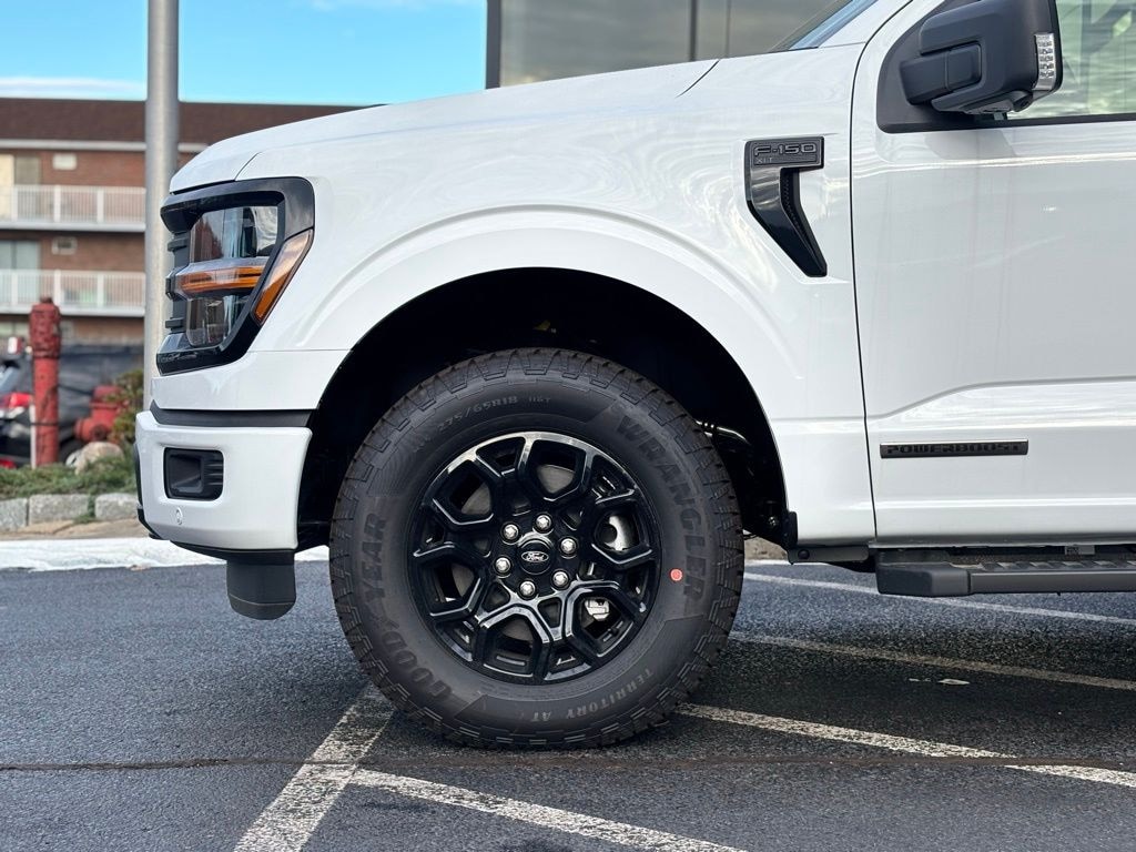 New 2025 Ford F-150 XLT Truck SuperCrew Cab