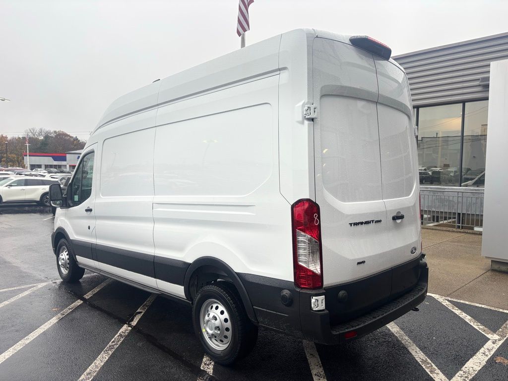 2026 Ford Transit photo 4