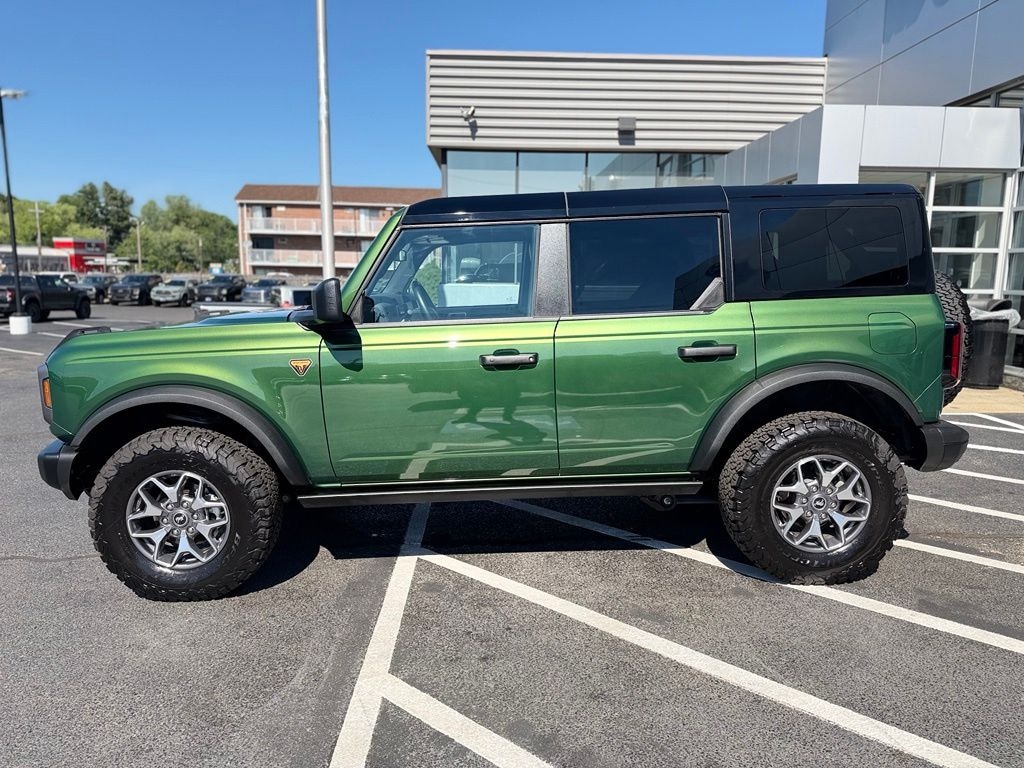 Used 2025 Ford Bronco Badlands SUV