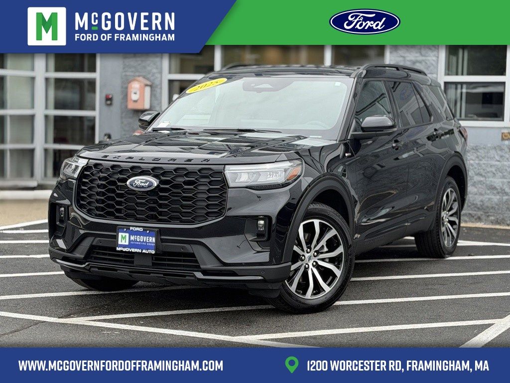 2025 Ford Explorer ST-LINE 4WD (PL535)'s photo