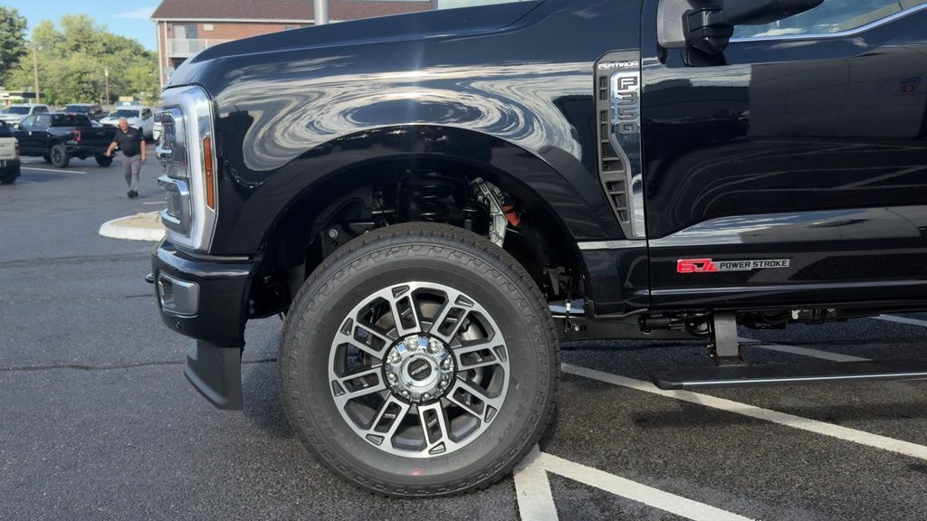 New 2026 Ford F-350SD F-350® Platinum® Truck Crew Cab