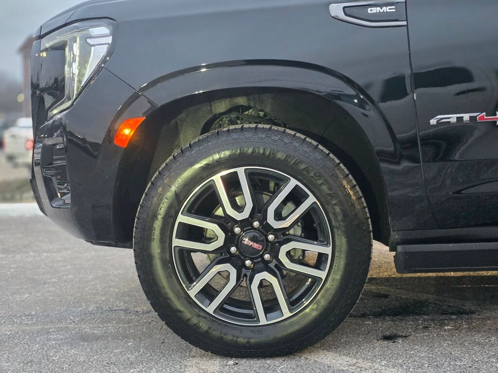 Used 2023 GMC Yukon XL AT4 SUV