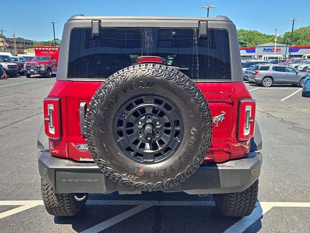 New 2026 Ford Bronco Outer Banks SUV