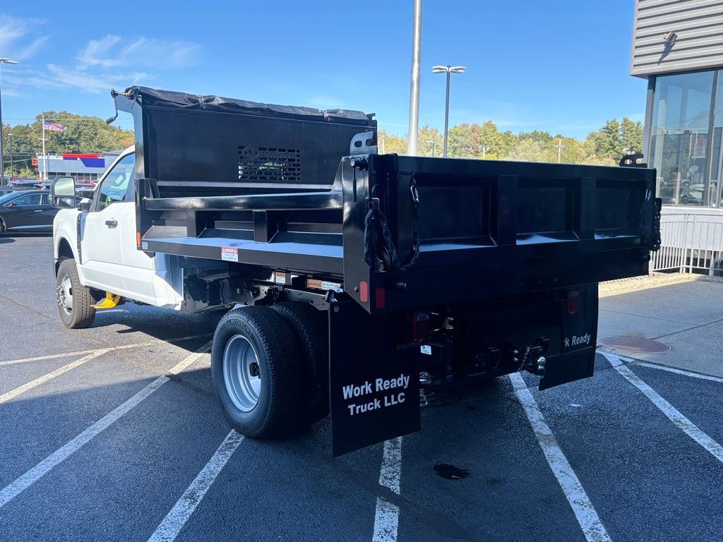 2026 Ford F-350 photo 4