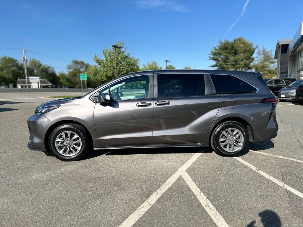 Used 2024 Toyota Sienna LE with VIN 5TDKSKFC6RS120623 for sale in Framingham, MA